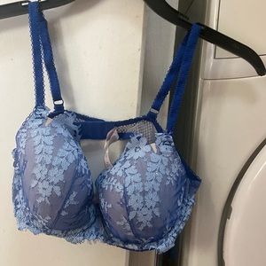 Victoria’s Secret Dream Angels Lined Demi Bra with Sparkles Size 38C